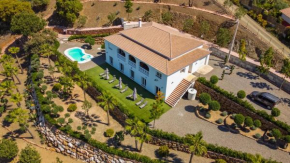 Cubo's Villa La Rozuela, Monda
